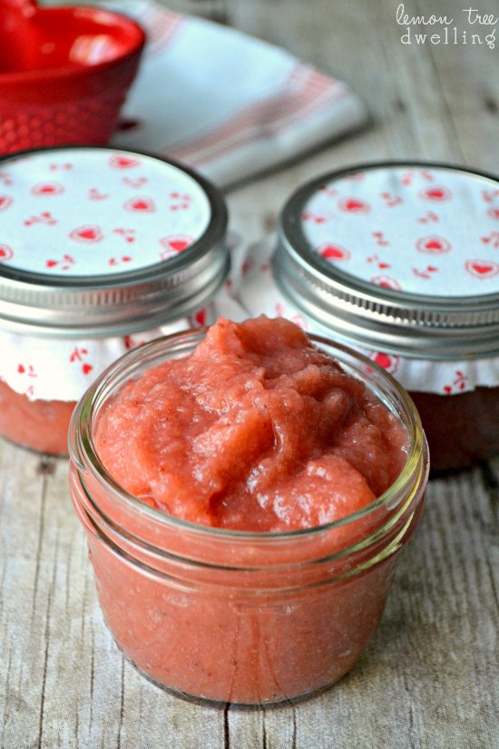 Homemade-Strawberry-Applesauce-4