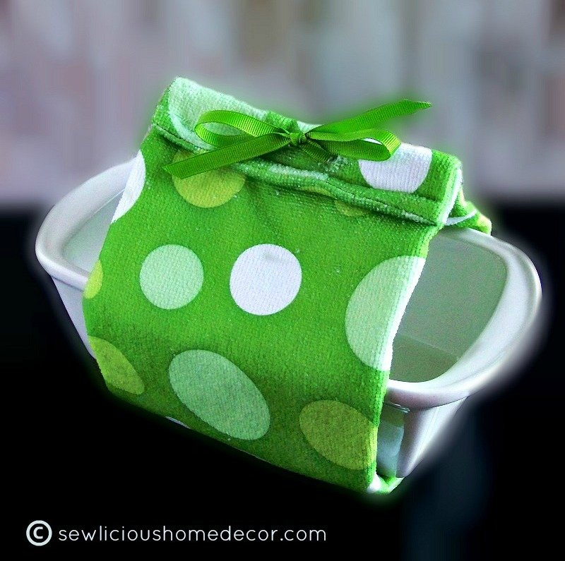 Insulated Loaf Pan Tutorial at sewlicioushomedecor.com.jpg2