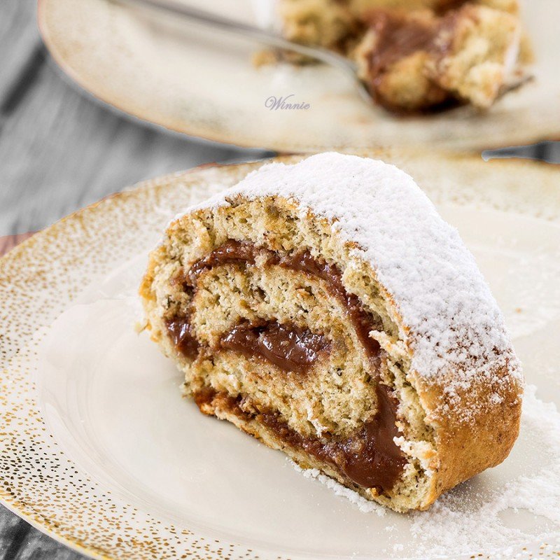 Banana Chocolate Swiss Roll