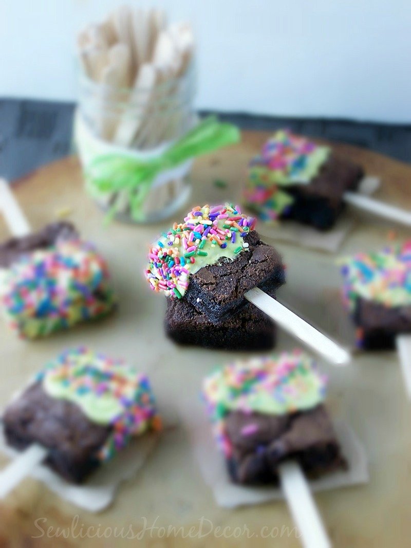Funfetti Brownie Popsicles