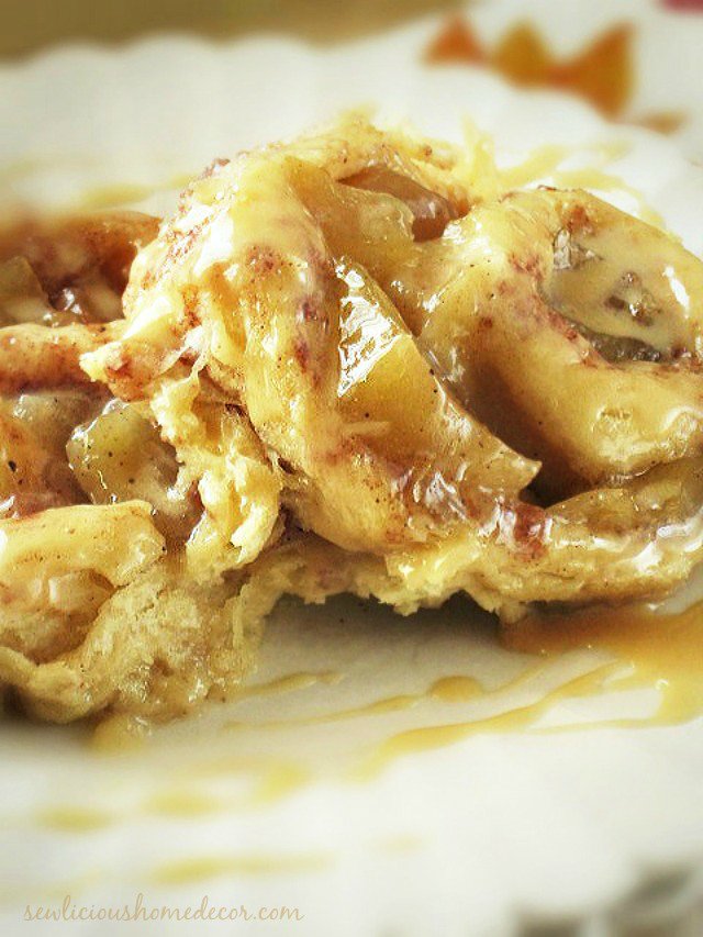 A Delicious Caramel Apple Cinnamon Rolls