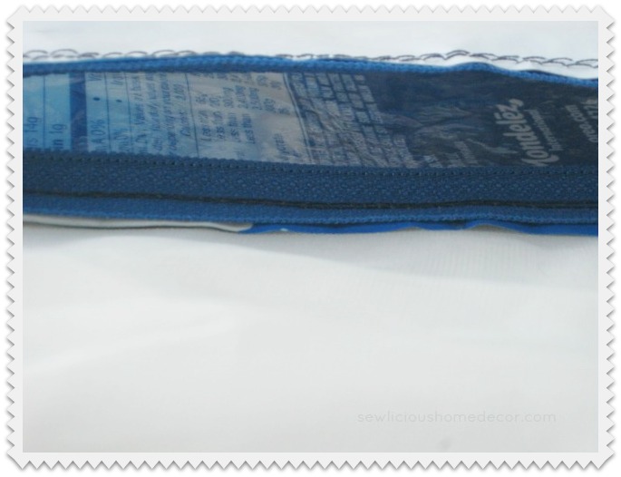 keep zipper open