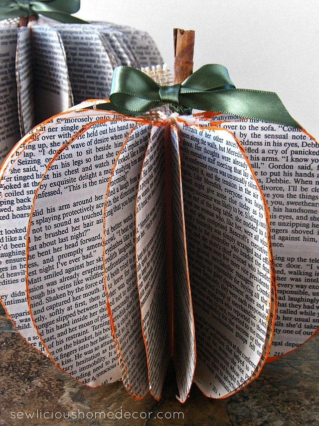 Book Page Pumpkins Easy Tutorial