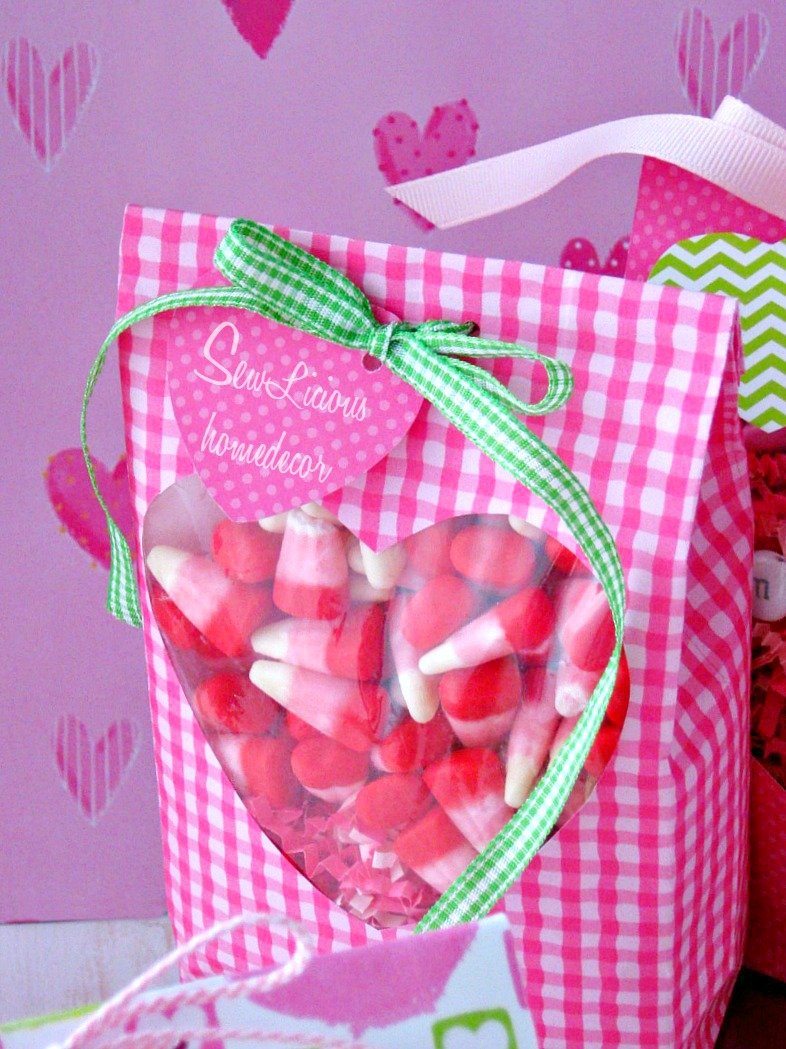 Heart Valentine Treat Bags at sewlicioushomedecor.com