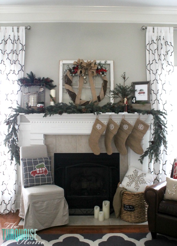 simple-winter-rustic-christmas-mantel (1)