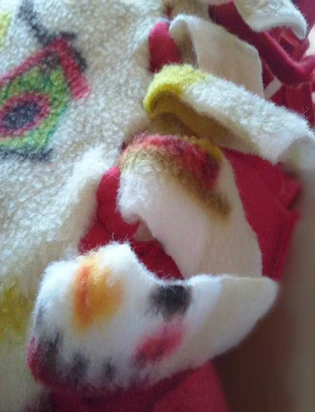 Christmas Snowman Fleece No Sew Blanket by sewlicioushomedecor.com