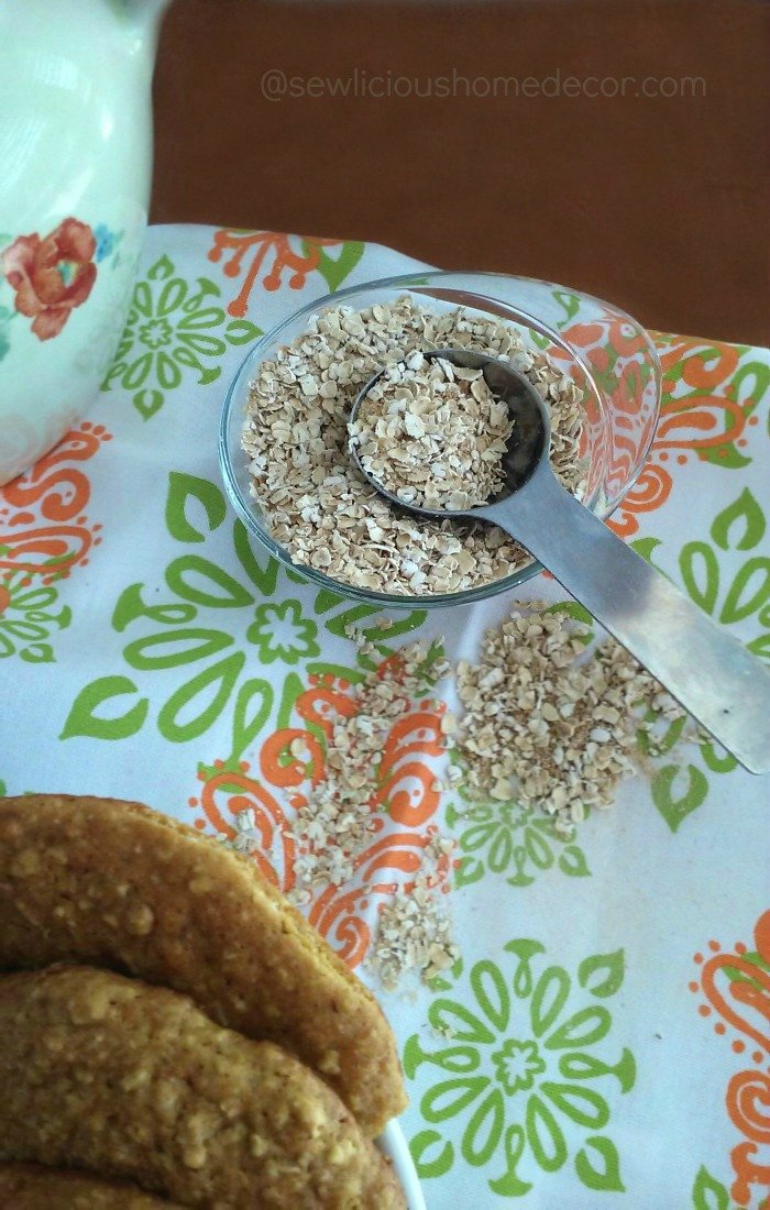 Carrot Cake Oatmeal Cookies at sewlicioushomedecor.com