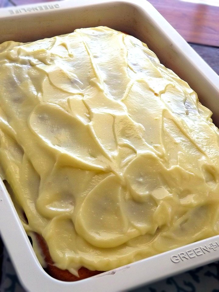 Banana Pudding Cake sewlicioushomedecor.com