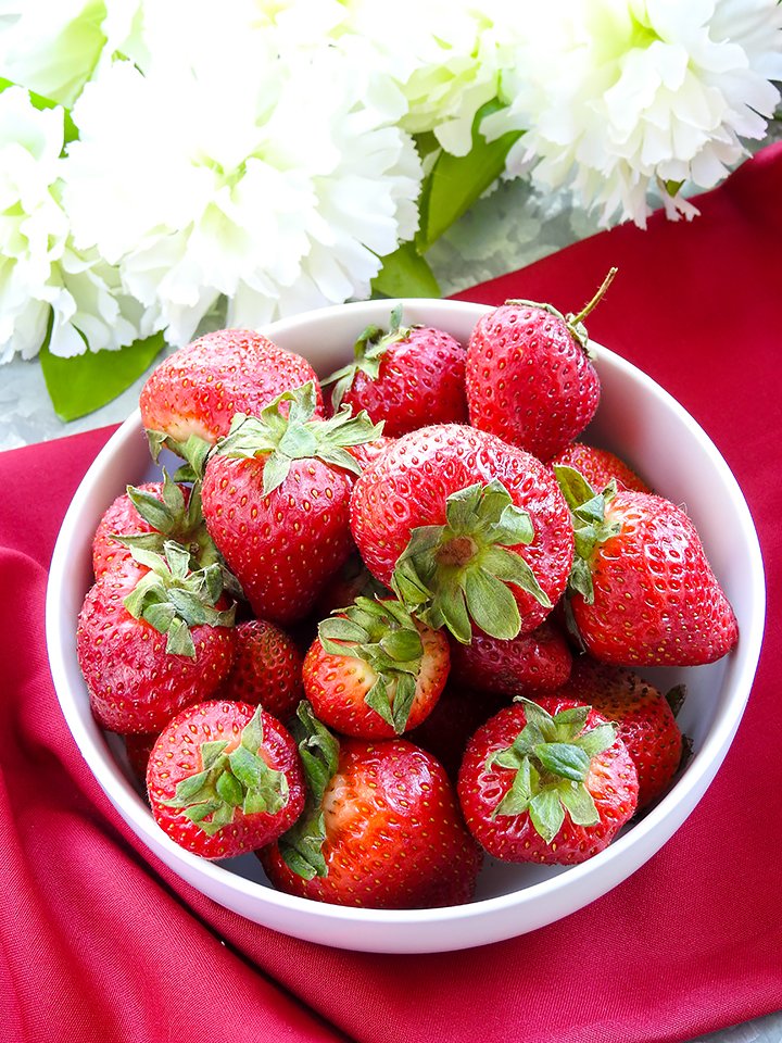 Strawberries-sewlicioushomedecor.com