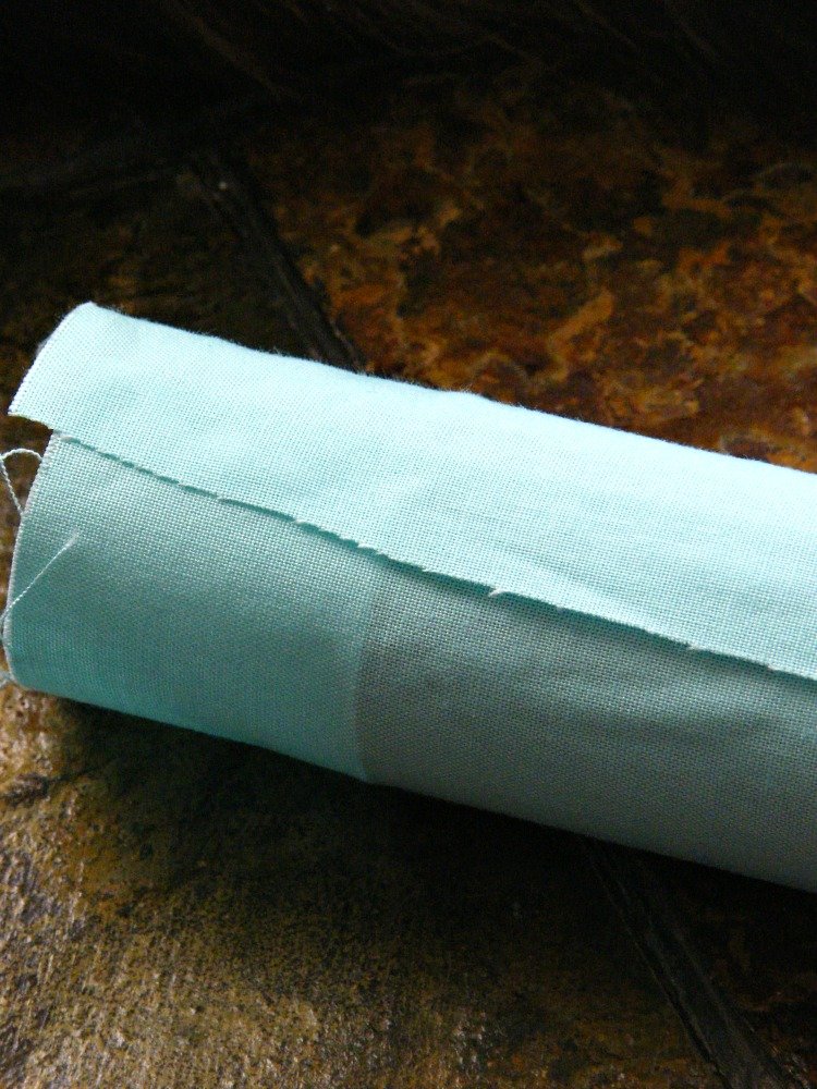 Gluing recycled toilet paper rolls desk organizer at sewlicioushomedecor.com