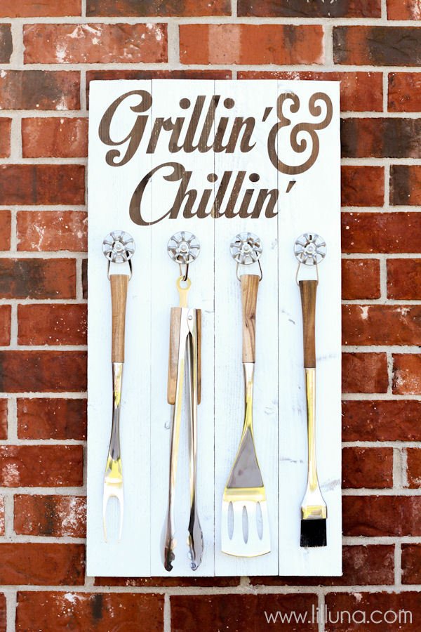 grillin-and-chillin-sign-4