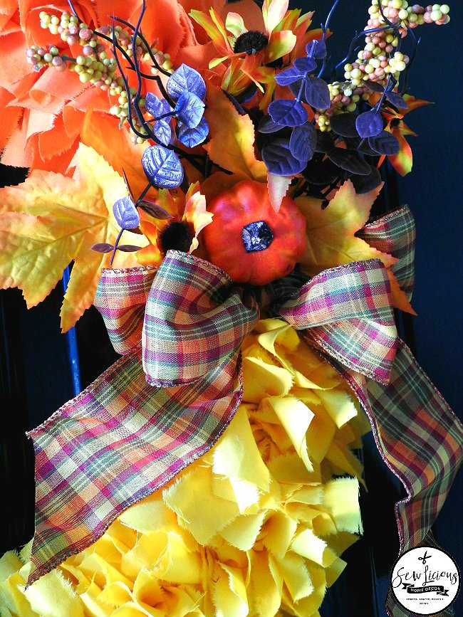 beautiful-fabric-candy-corn-wreath-sewlicioushomedecor-com