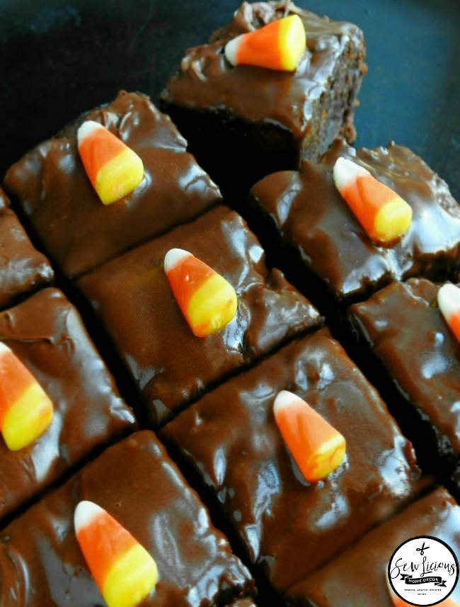 fall-and-thanksgiving-pumpkin-brownies-sewlicioushomedecor-com