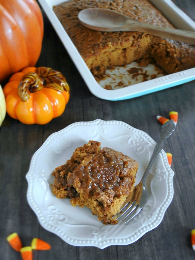 homemade-spiced-pumpkin-pie-cobbler-sewlicioushomedecor-com