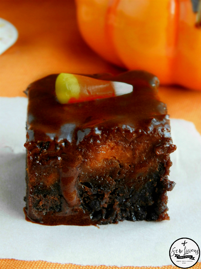 pumpkin-pie-brownies-topped-with-milk-chocolate-frosting-dessert-sewlicioushomedecor-com-1