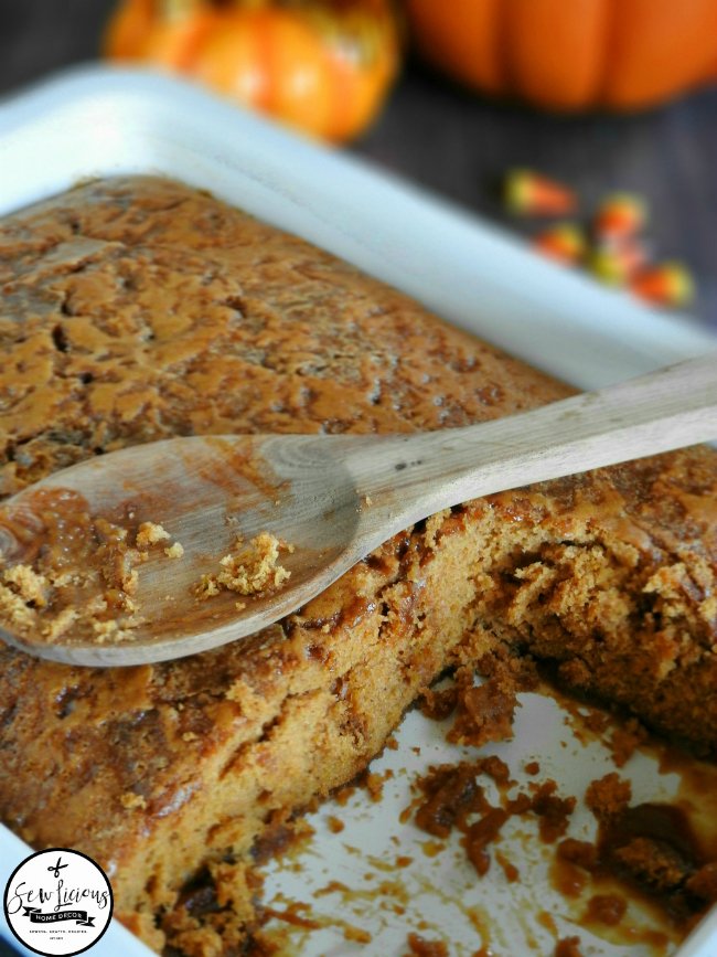 pumpkin-pie-cobbler-soaked-in-a-brown-sugar-pumpkin-pie-sauce-sewlicioushomedecor-com