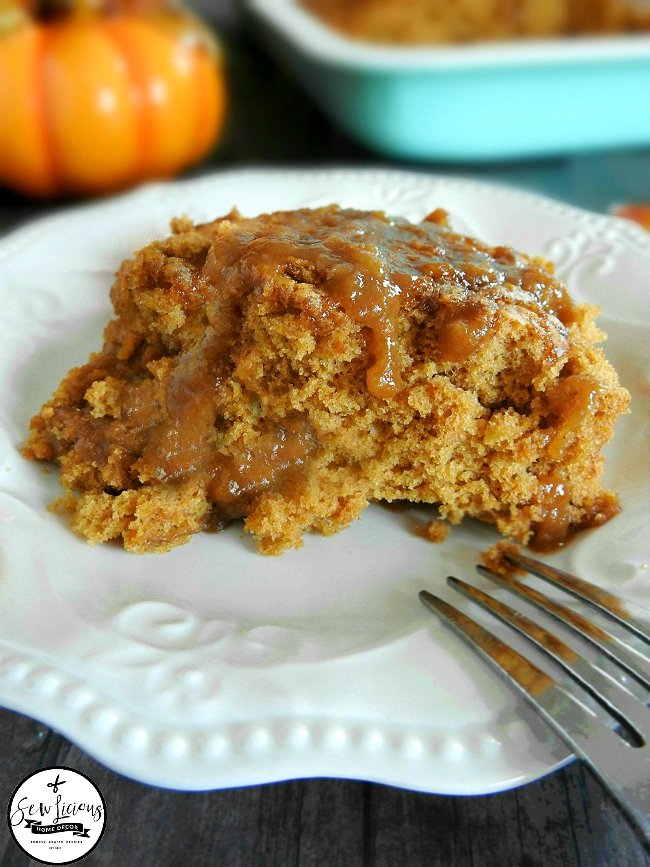 spiced-pumpkin-pie-cobbler-with-a-pumpkin-brown-sugar-sauce-sewlicioushomedecor-com
