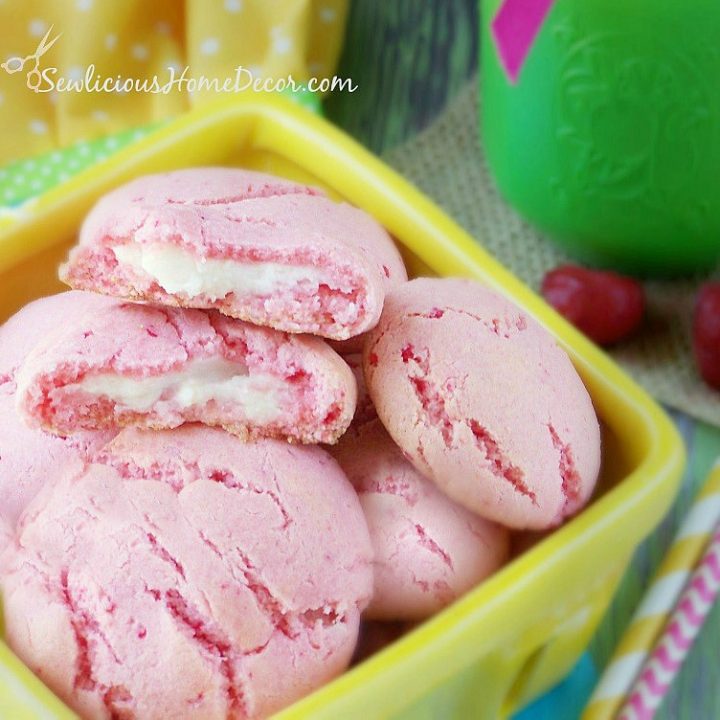 Strawberry Pudding Cheesecake Cookies