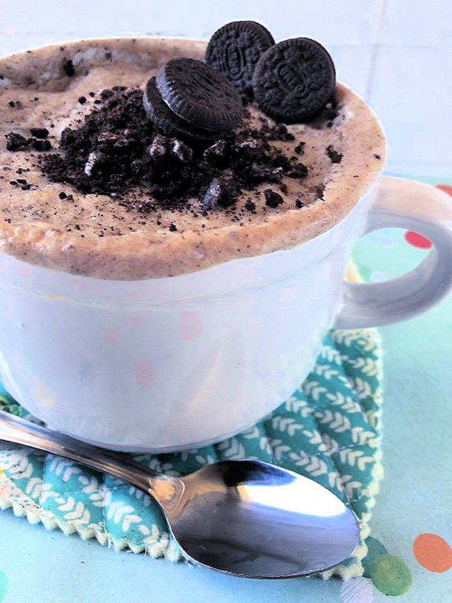 Mug cakes complete guide. Oreo mug cake. Mug cakes complete guide. Oreo mug cake.
